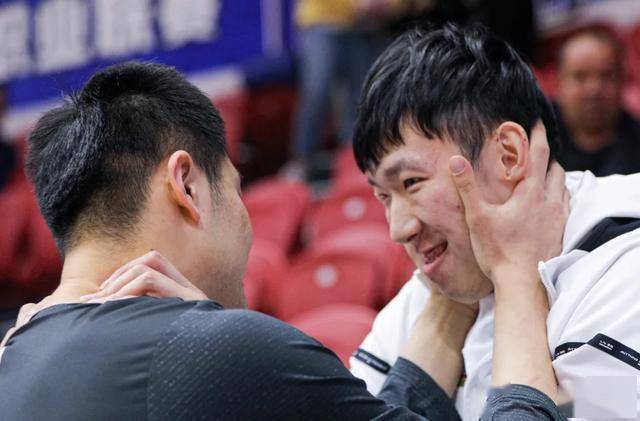 德国杯国际比赛日再迎强敌；夏洛特黄蜂造点机会；主帅态度——球迷炸锅；临场指挥获称赞的简单介绍-开云体育首页登陆